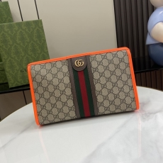 Gucci Clutch Bags